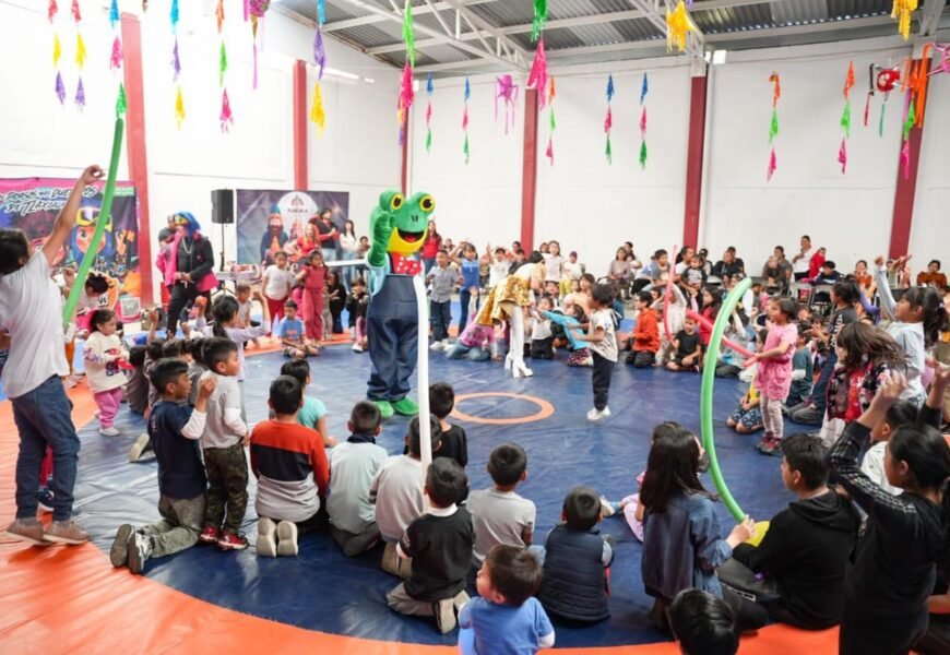 Alfonso Sánchez García celebra Día de Reyes en colonias de Tlaxcala