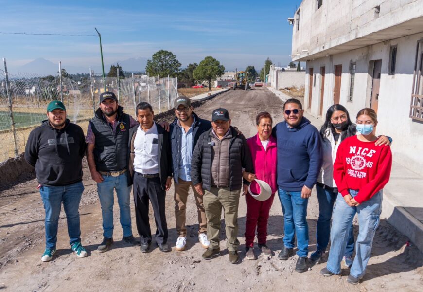 Obra de adoquinamiento en Apizaco beneficia a Huiloac