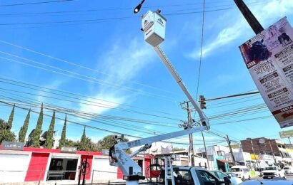 Alumbrado público en La Trinidad Tepehitec mejora seguridad comunitaria