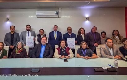 UPTLAX firma convenio para movilidad de investigación