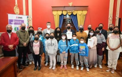 Alfonso Sánchez participa en la entrega de la Agenda de Atención a Niñas y niños