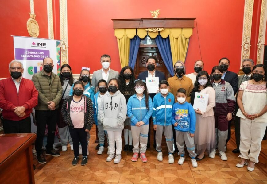 Alfonso Sánchez participa en la entrega de la Agenda de Atención a Niñas y niños