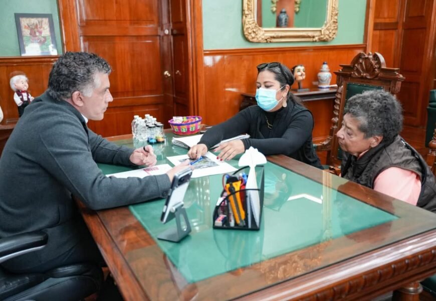 Alfonso Sánchez resuelve inquietudes durante audiencias públicas