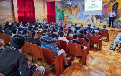 Plática preventiva de autocuidado en secundaria fortalece seguridad