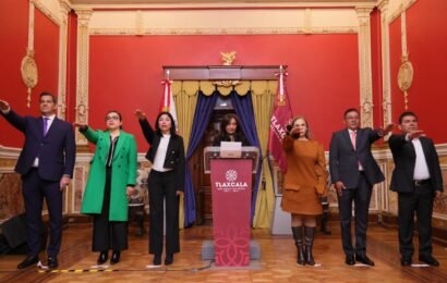 Toman protesta nuevos integrantes del gabinete legal y empleado de Tlaxcala