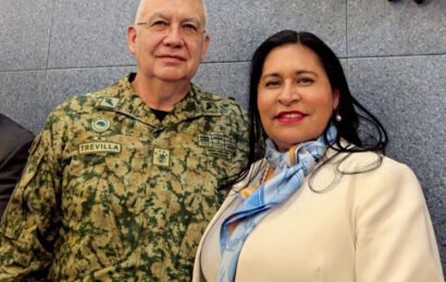 Ana Lilia Rivera reconoce al Ejército en su 113 aniversario