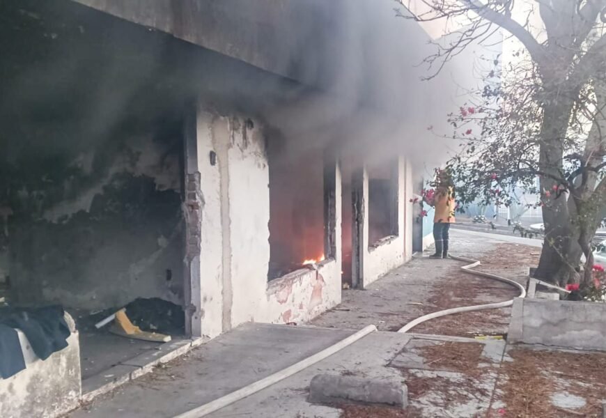 Incendio en San Hipólito Chimalpa es controlado por corporaciones municipales y estatales Incendio en San Hipólito Chimalpa es controlado por corporaciones municipales y estatales