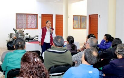 Ana Lilia Rivera destaca reconoce a maestras como pilares de la transformación educativa