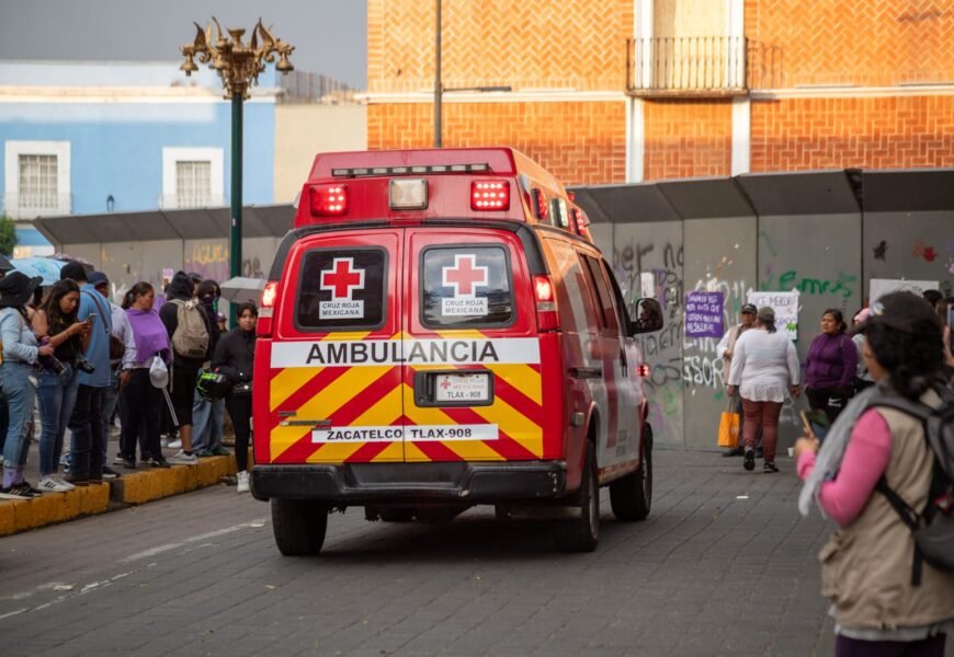 Cruz Roja despliega operativo de paramédicas durante 8M