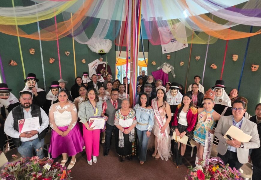 Inaugura archivo histórico exposición que visibiliza el papel de las mujeres en el carnaval Inaugura archivo histórico exposición que visibiliza el papel de las mujeres en el carnaval