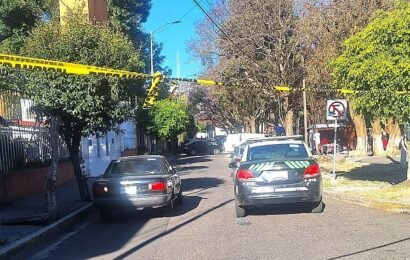 Cierre vial en calle 1 de Mayo por obra pluvial en la capital Cierre vial en calle 1 de Mayo por obra pluvial en la capital