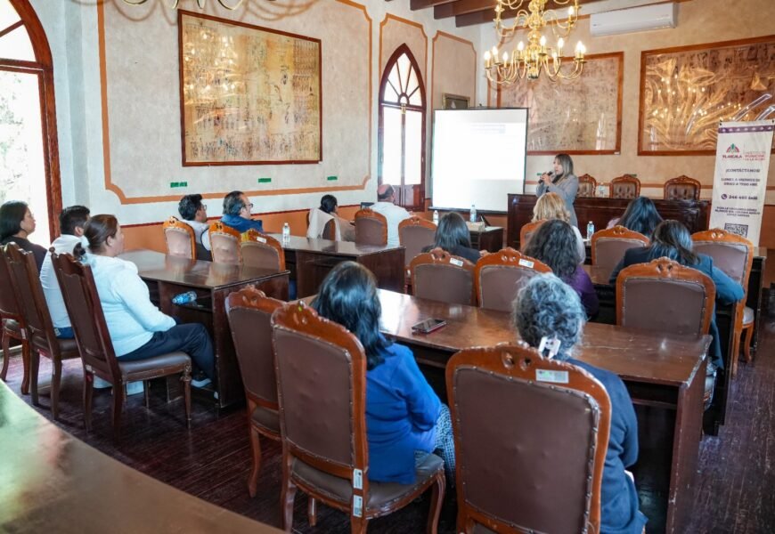 Ayuntamiento de Tlaxcala presenta conferencia política mujeres y retos actuales