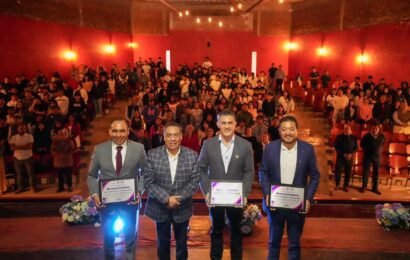 Participa Alfonso Sánchez en conversatorio sobre gobernanza en la UTT