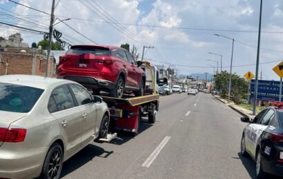 Policía municipal apoya a FGJE en cumplimiento de orden de aprehensión en Acuitlapilco