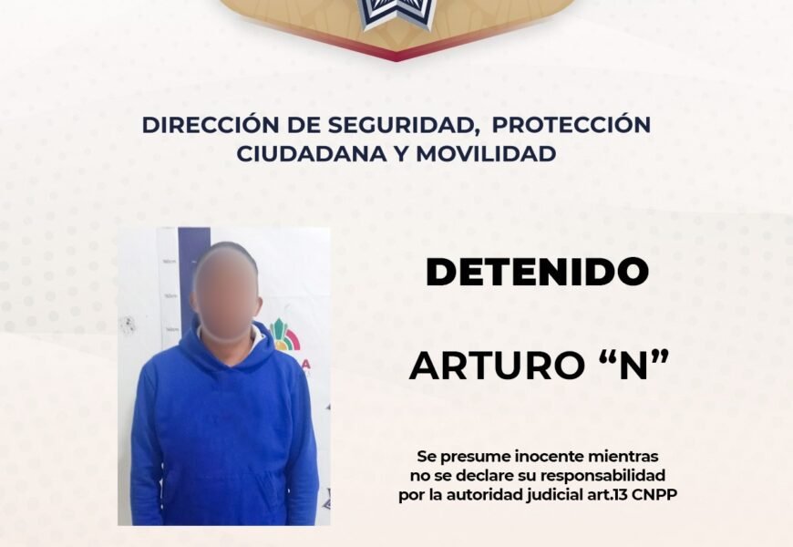 Policía municipal asegura a persona por alterar el orden público en Chimalpa