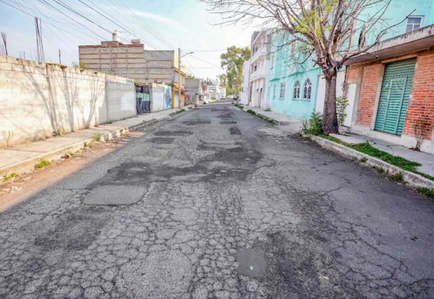 Rescate vial en Loma Xicohténcatl mejora calles y seguridad