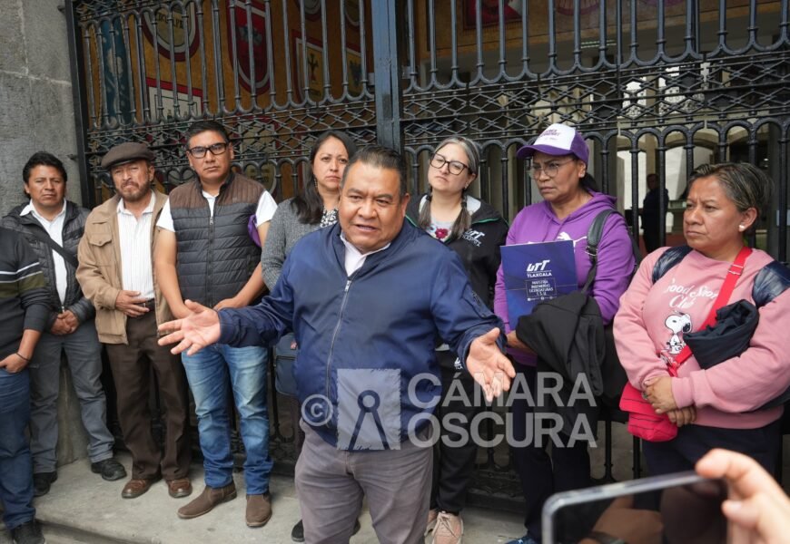 Gobierno afirma que hay avances en el diálogo con docentes de la UTT; Docentes desmienten al vocero