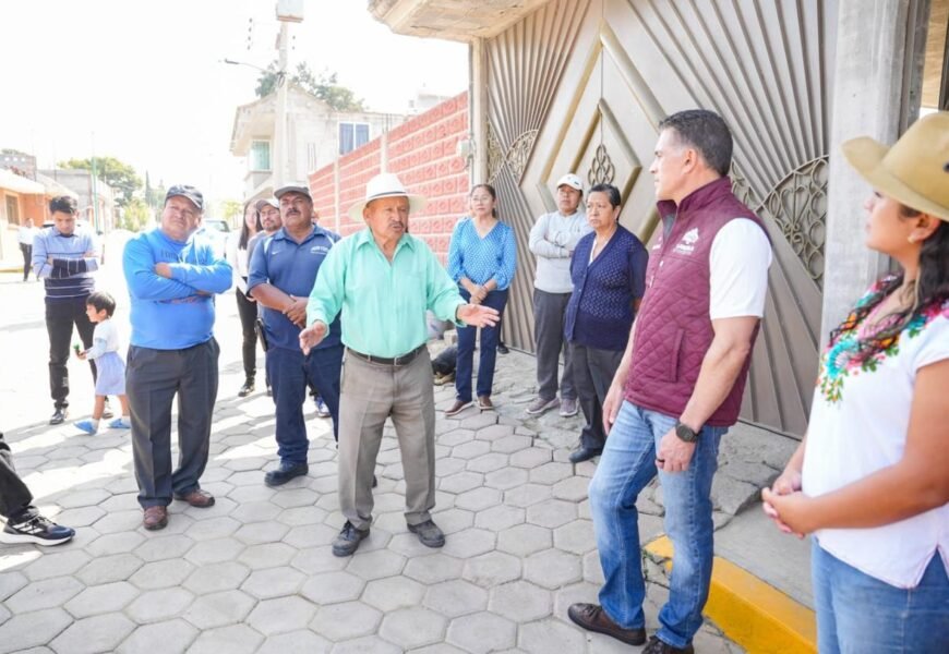 Alfonso Sánchez cumple en Atlahapa con beneficios para familias de la colonia Las Ánimas