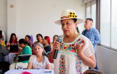 Ana Lilia Rivera fortalece asambleas informativas en comunidades