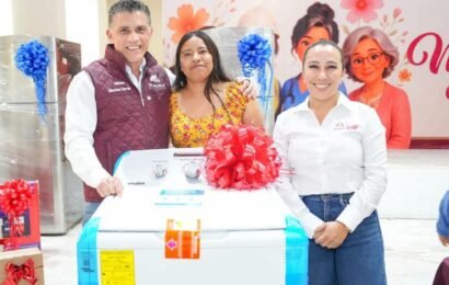 Alfonso Sánchez reconoce a madres Tlaxcaltecas como pilares de las familias