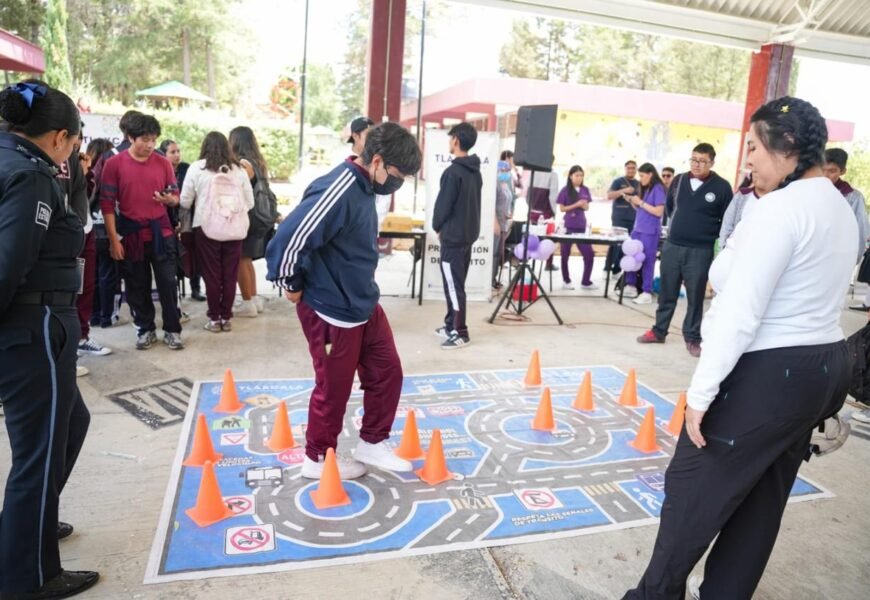 Alfonso Sánchez encabeza Feria de Salud y Prevención de Adicciones en CBTIS 03 Alfonso Sánchez encabeza Feria de Salud y Prevención de Adicciones en CBTIS 03