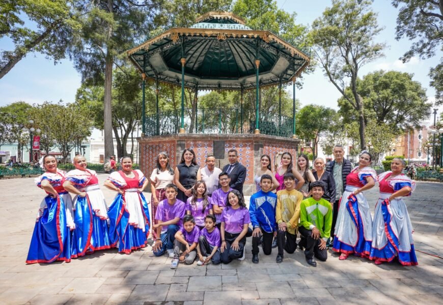 Cultura costarricense acerca danza y tradición a familias tlaxcaltecas