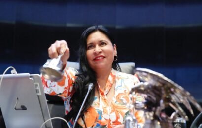 Ana Lilia Rivera advierte intereses que buscan frenar la transformación