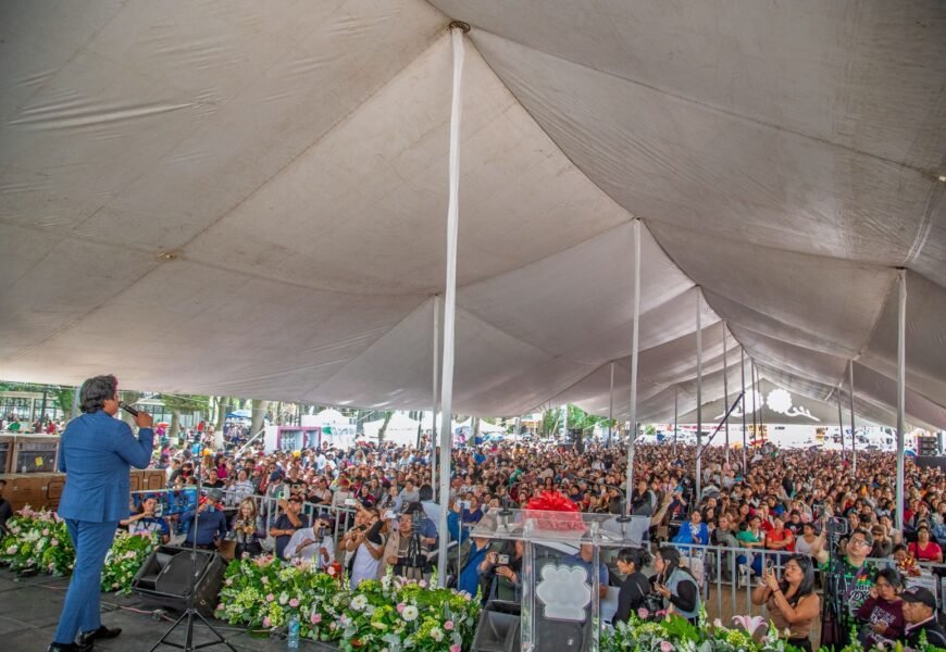 El Festival Día de las Madres Apizaco entregó auto y premios a miles de asistentes