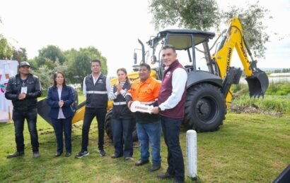 Entrega de nueva maquinaria para desazolve y limpieza fortalece prevención en temporada de lluvia Entrega de nueva maquinaria para desazolve y limpieza fortalece prevención en temporada de lluvia