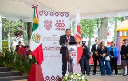 Apizaco honra el legado de Emilio Sánchez Piedras con una ceremonia solemne