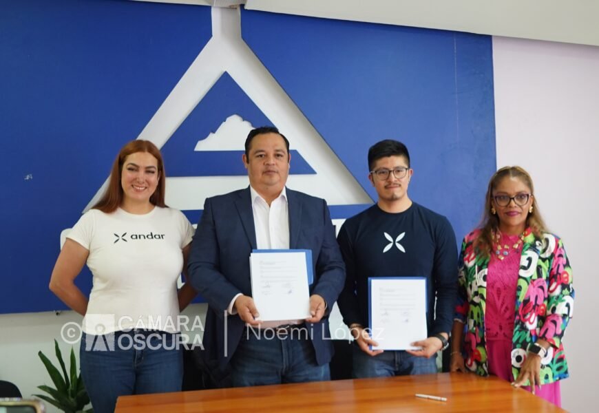 CANACO Servytur Tlaxcala firma convenio con Andar