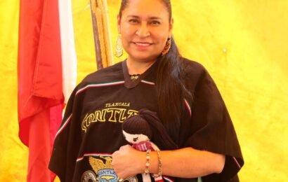 Llama Ana Lilia Rivera a recuperar las causas históricas de Morena