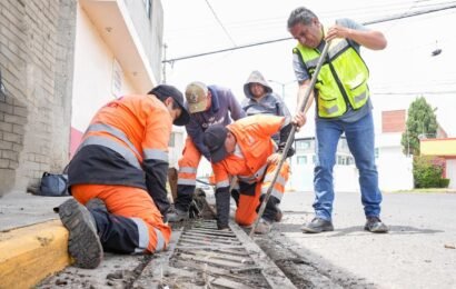 Alcalde de Tlaxcala supervisa desazolve en Bulevar Gasoducto