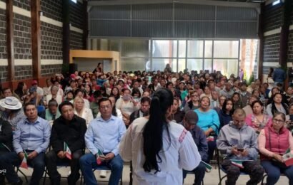 Ana Lilia Rivera recibió el respaldo ciudadano en Mazatecochco y Chiautempan