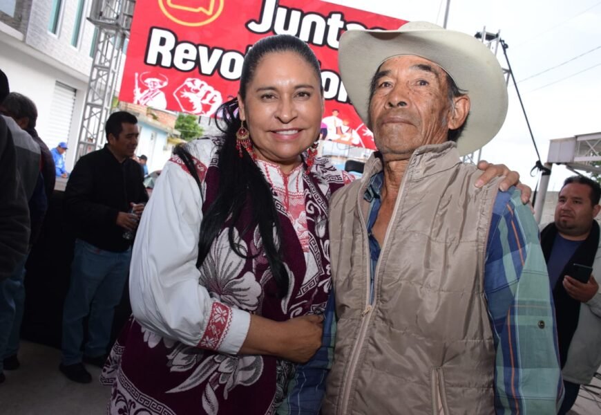 Ana Lilia Rivera llama a recuperar Morena durante encuentros con habitantes de Tlaxcala Ana Lilia Rivera llama a recuperar Morena durante encuentros con habitantes de Tlaxcala