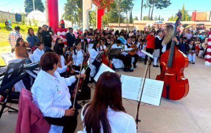 Concierto del Ensamble Yoloxóchitl acercó la música a Terrenate
