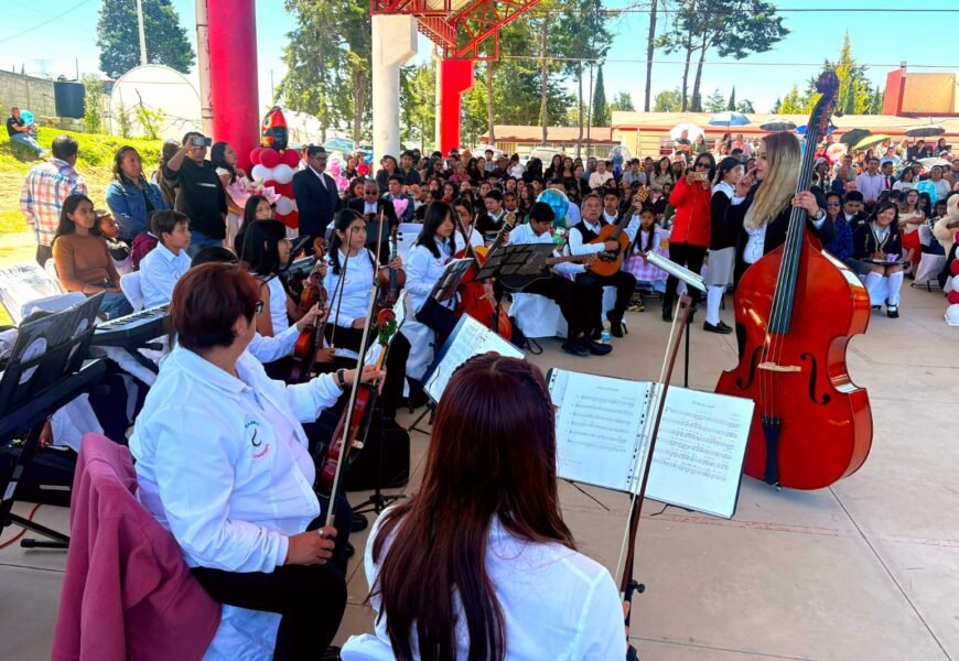 Concierto del Ensamble Yoloxóchitl acercó la música a Terrenate