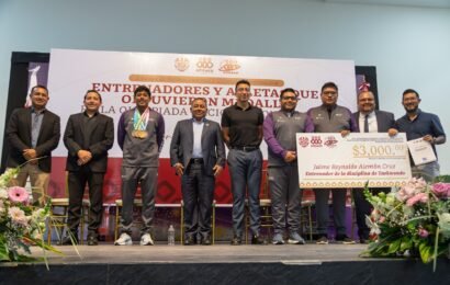 Reconocimientos deportivos distinguen a atletas y entrenadores de Apizaco