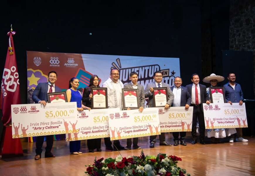 Entregan Premio Municipal de la Juventud 2026 en Apizaco