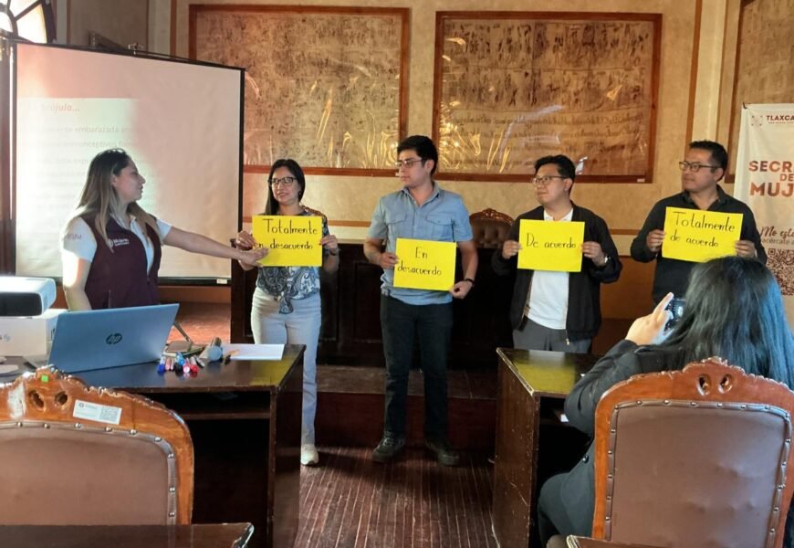 Funcionarios del Ayuntamiento de Tlaxcala se capacitan en  prevención del embarazo en adolescentes