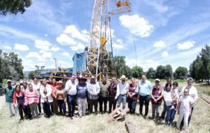 Pozo de agua en Tepehitec comenzó con la colocación de la primera piedra