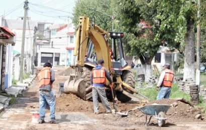 Carlos López Suárez continúa obra en Ocotlán