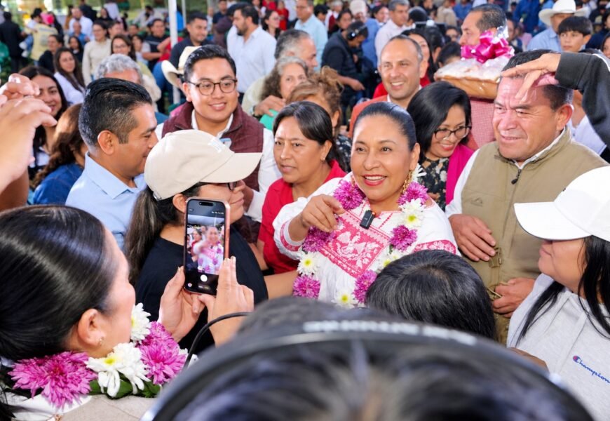 Ana Lilia Rivera mantiene recorridos por comunidades y municipios de Tlaxcala