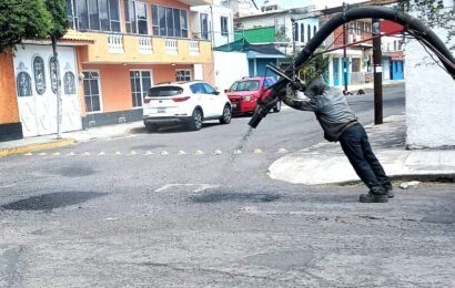 Bacheo en Tlaxcala mejora calles de la colonia Adolfo López Mateos