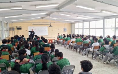 Policia de Tlaxcala promueve autocuidado en secundaria Gabino Palma