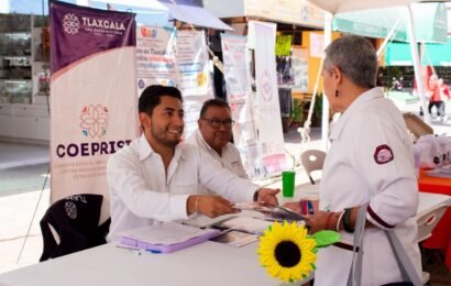 Feria de la Salud del Migrante atiende a 400 personas en Apizaco