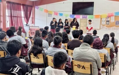 Gestión emocional llega a secundaria de Acuitlapilco