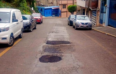 Ayuntamiento de Tlaxcala realiza Bacheo en prolongación Porfirio Díaz