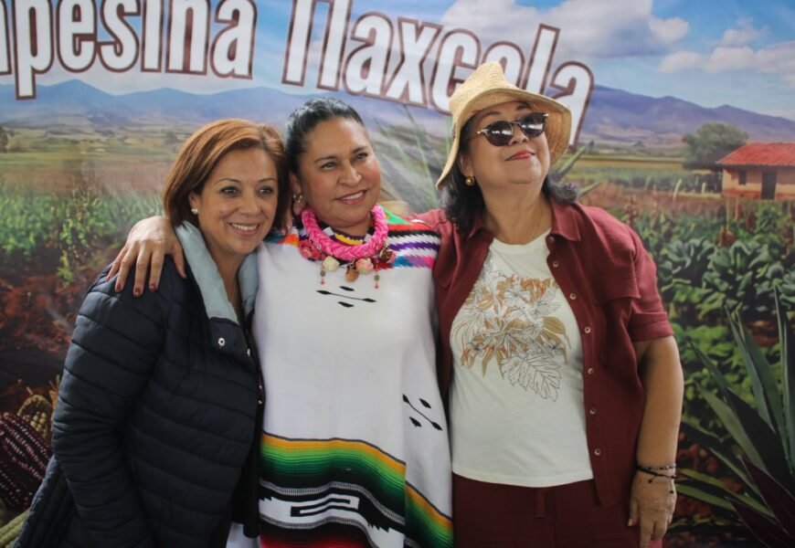 Ana Lilia Rivera llama a fortalecer la unidad en Morena