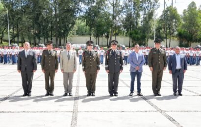 Alcalde de Tlaxcala destaca esfuerzo de jóvenes del Servicio Militar Alcalde de Tlaxcala destaca esfuerzo de jóvenes del Servicio Militar